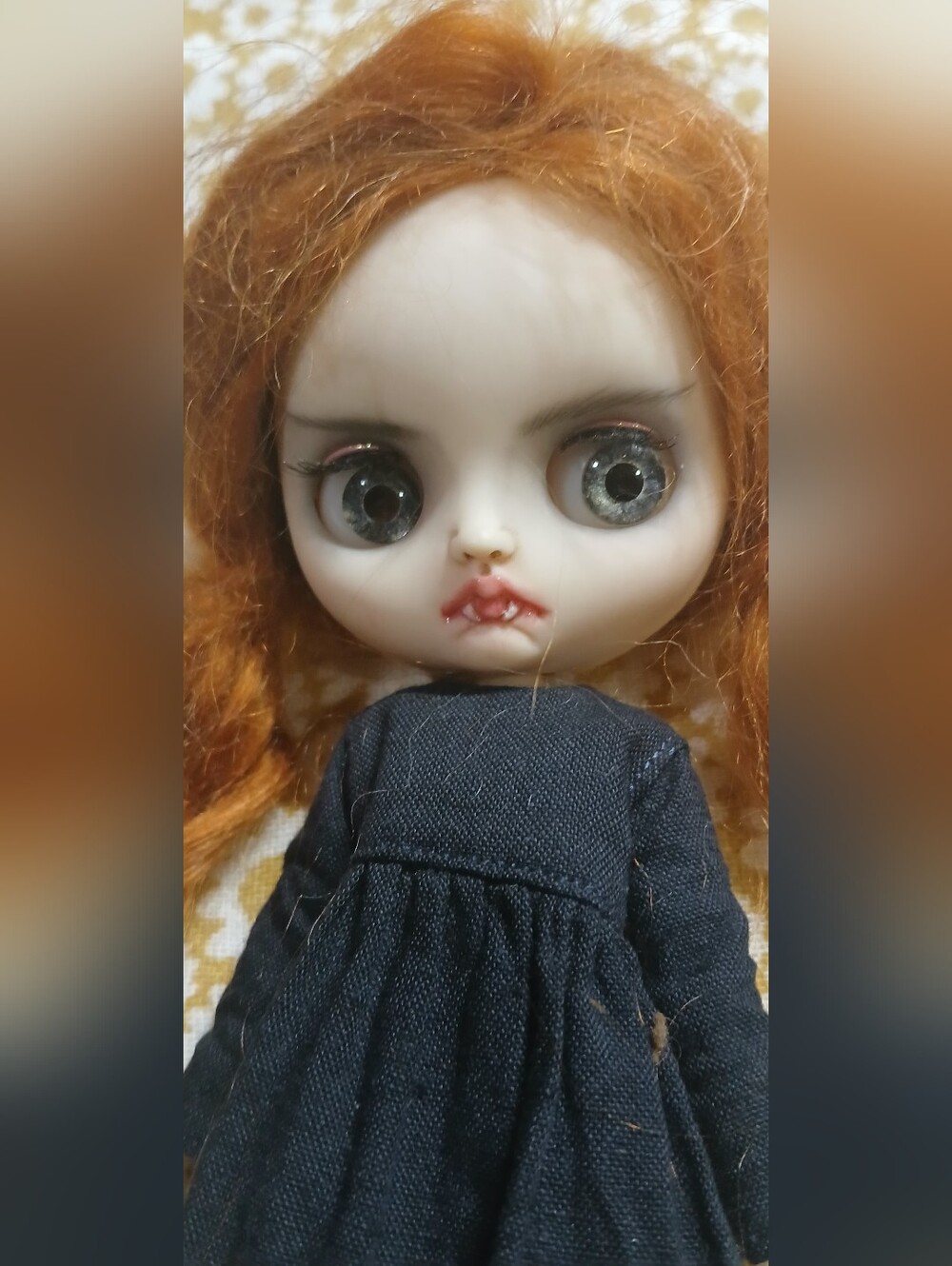Middie Blythe Vampire - Picture 3 of 7